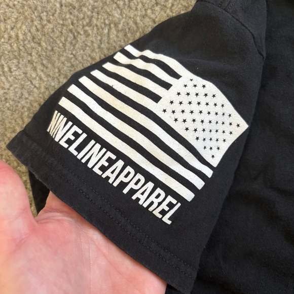 VGUC Nine Line Women’s Blessed Are The Peacemakers Blue Line Crop Top - Picture 2 of 5